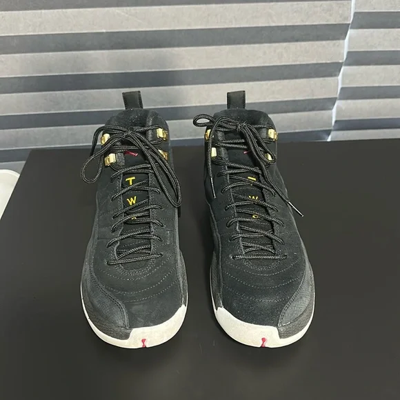 NIKE AIR JORDAN 12 RETRO REVERSE TAXI SNEAKERS